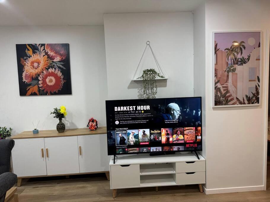 אוקלנד Stunning 3 Bd - 2 Bth City Apt - Pool & Carpark מראה חיצוני תמונה