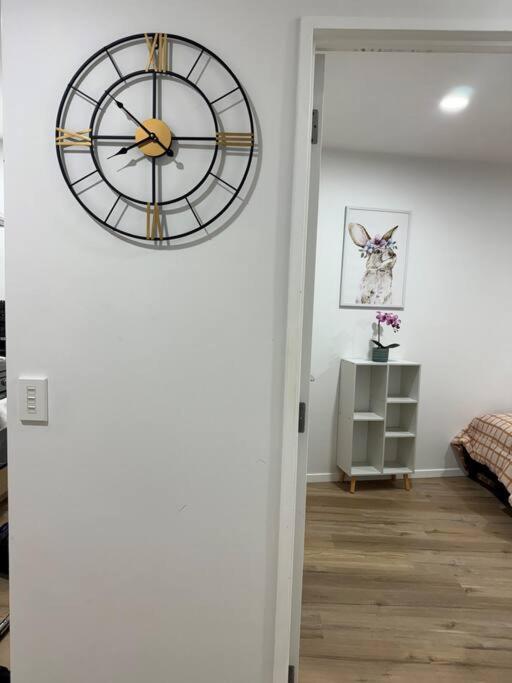 אוקלנד Stunning 3 Bd - 2 Bth City Apt - Pool & Carpark מראה חיצוני תמונה