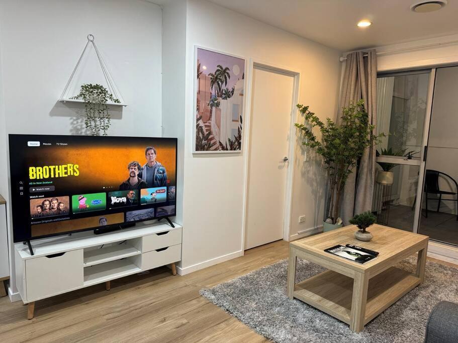 אוקלנד Stunning 3 Bd - 2 Bth City Apt - Pool & Carpark מראה חיצוני תמונה